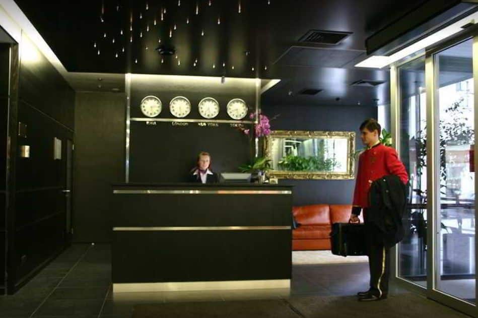 Royal Square Hotel